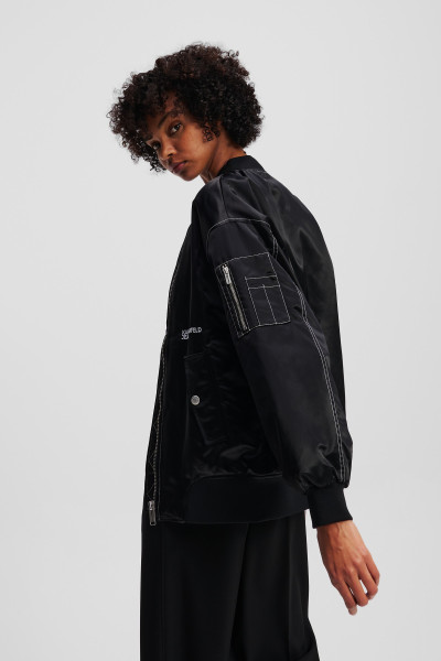 BUNDA KARL LAGERFELD JEANS KLJ OVERSIZED SATIN BOMBER - Fotografie č. 3