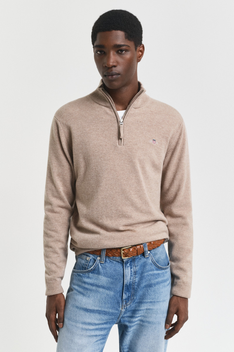 SVETER GANT SUPERFINE LAMBSWOOL HALF ZIP DK. SAND MELANGE