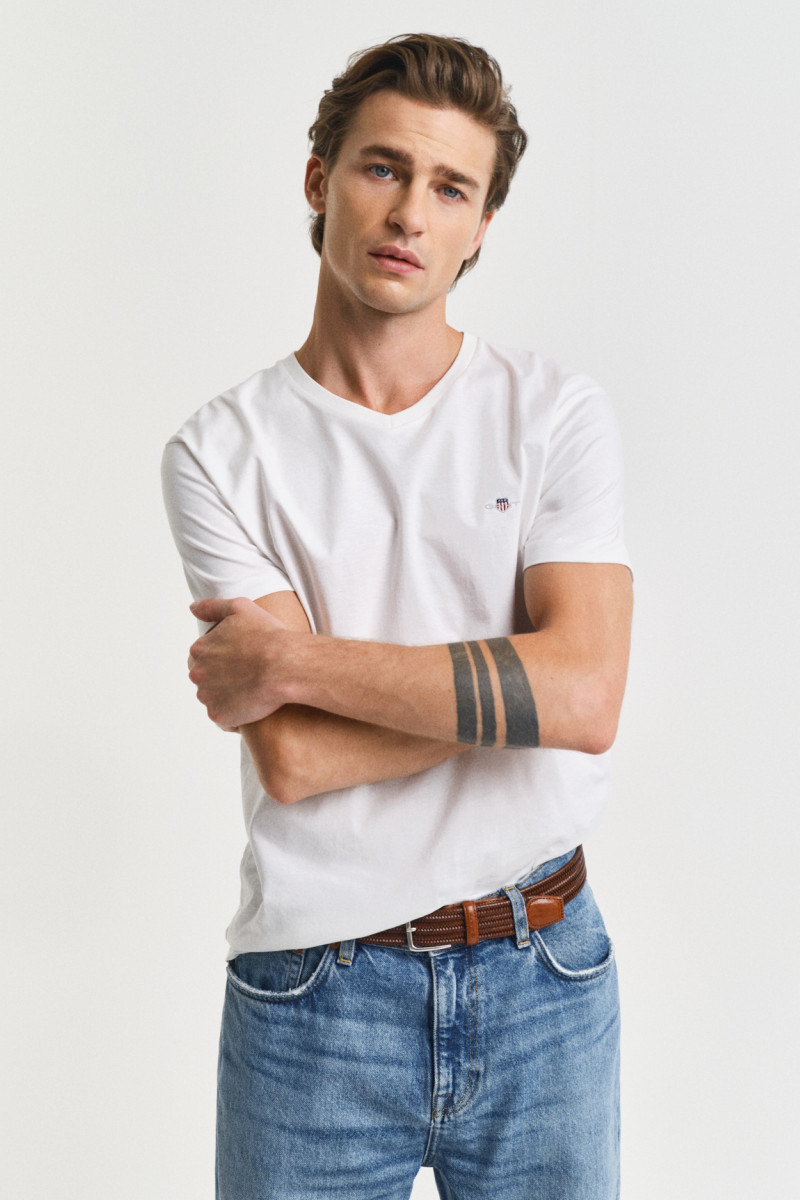 TRIČKO GANT SLIM SHIELD V-NECK T-SHIRT WHITE