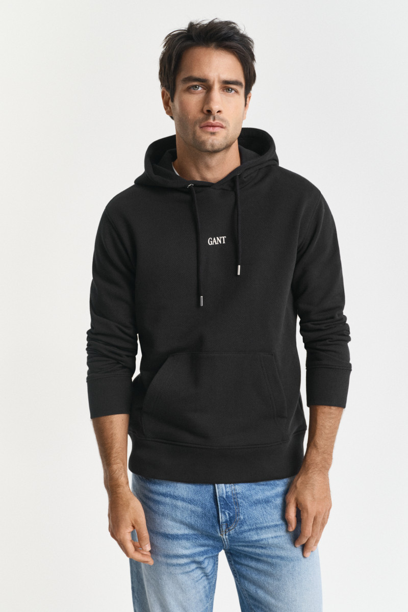 MIKINA GANT SMALL GRAPHIC SWEAT HOODIE BLACK