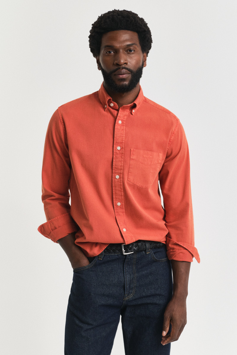 E-shop KOŠILE GANT REG GMNT DYED TWILL SHIRT DEEP ORANGE