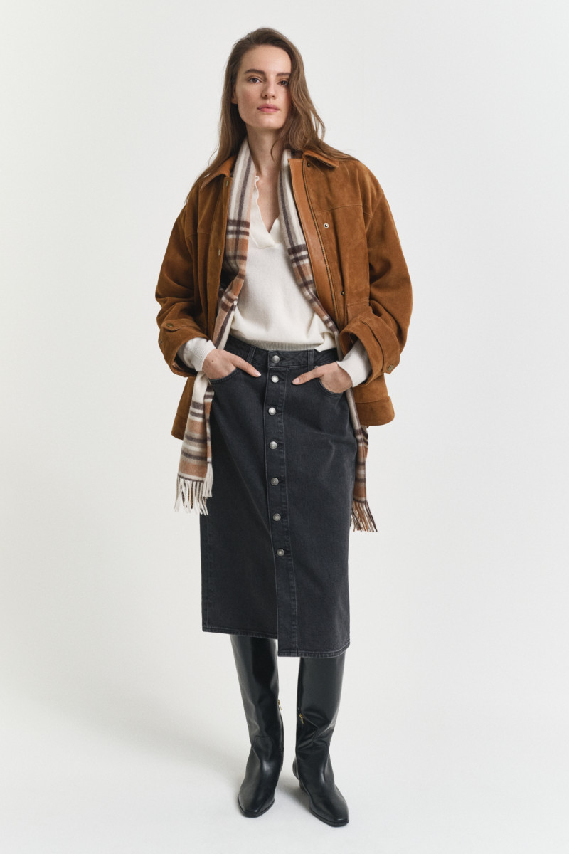 SUKNĚ GANT MIDI BUTTON FRONT DENIM SKIRT BLACK BROKEN IN