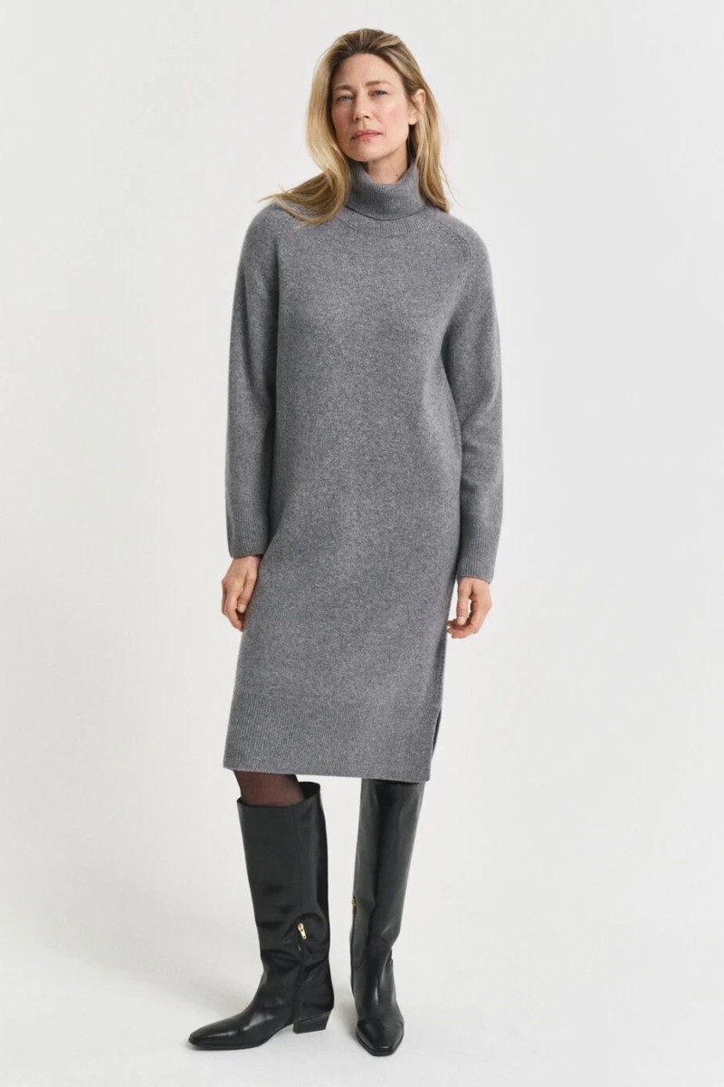 E-shop ŠATY GANT DETAIL TURTLENECK DRESS CHARCOAL MELANGE