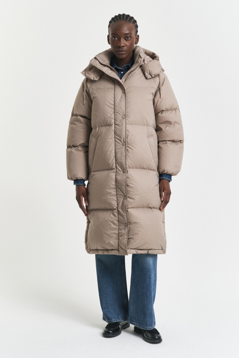 E-shop KABÁT GANT FULL LENGTH DOWN COAT TAUPE BEIGE
