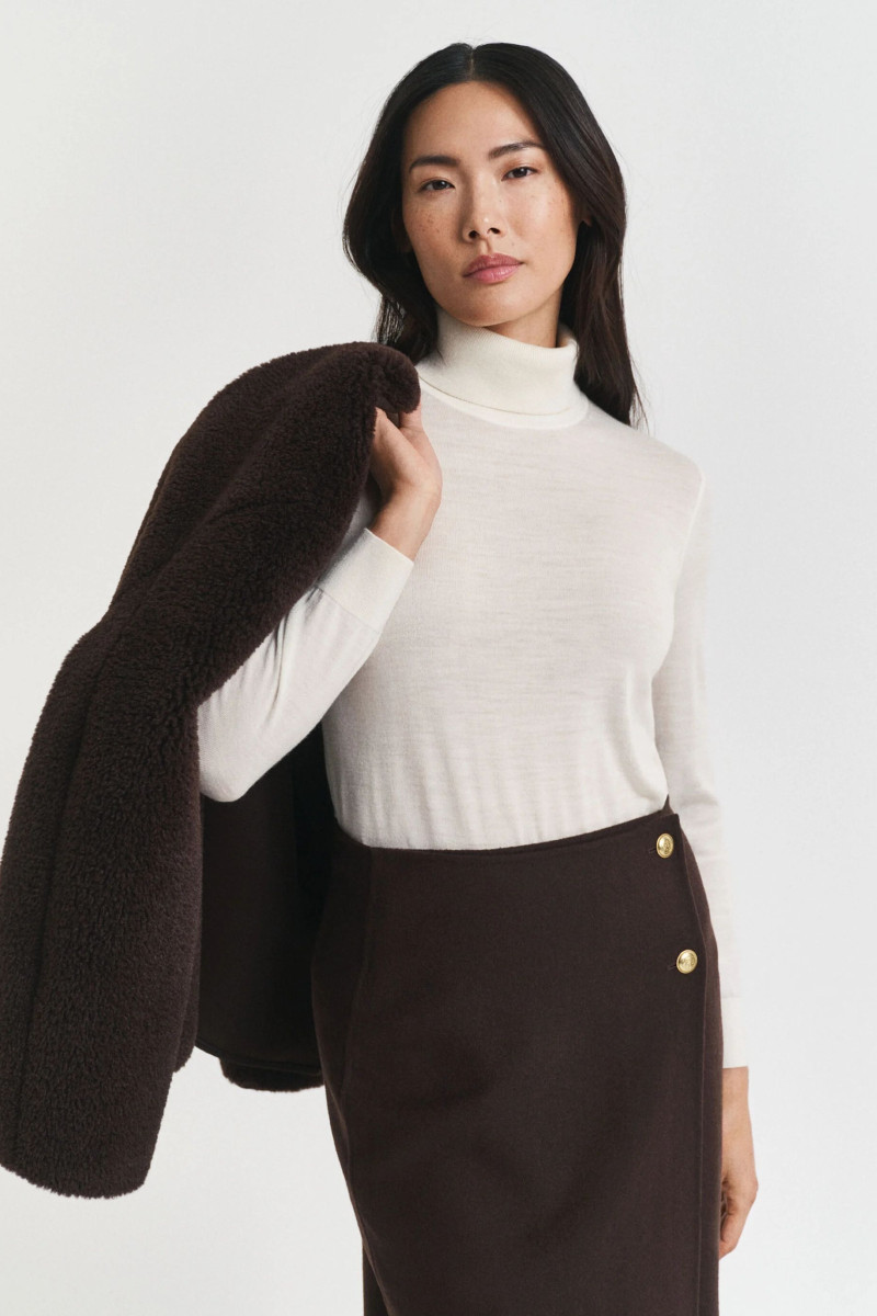 E-shop ROLÁK GANT FINE MERINO TURTLENECK CREAM