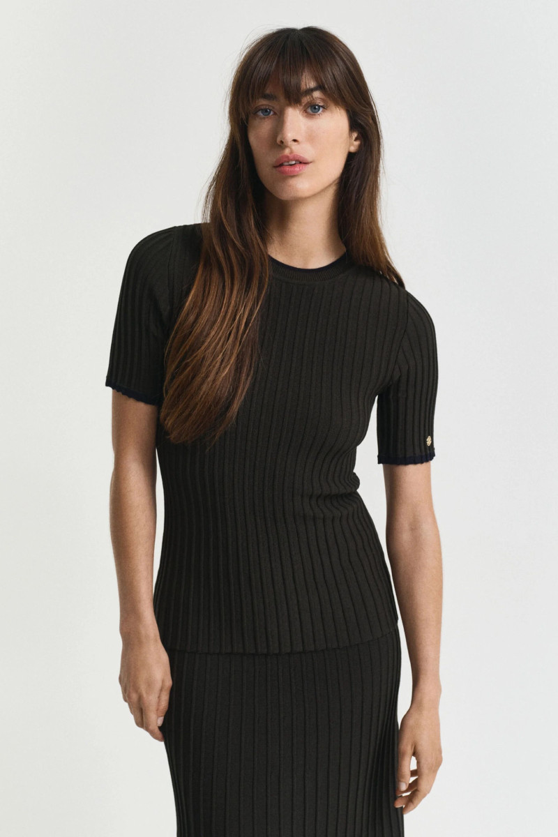 SVETR GANT CONTRAST RIBBED SS C-NECK GREEN LAGOON