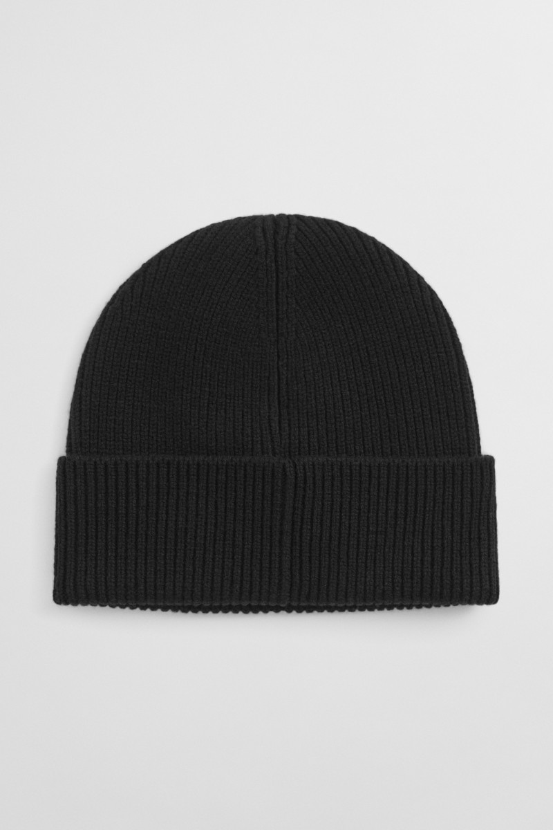 ČEPICE GANT WOOL RIBBED BEANIE BLACK