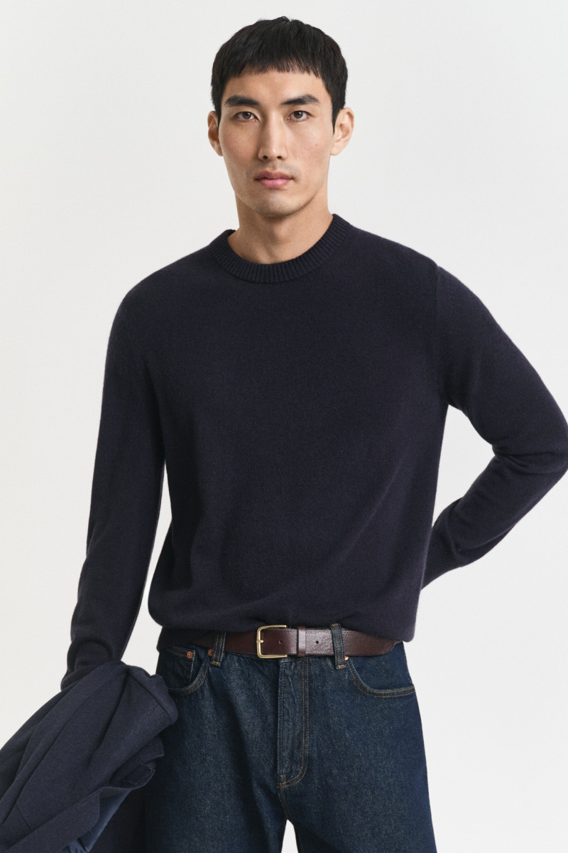 SVETR GANT CASHMERE C-NECK EVENING BLUE