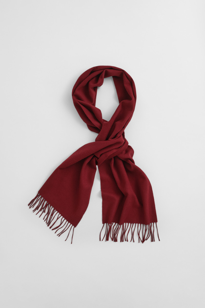ŠÁL GANT UNISEX. WOOL SCARF PLUMPED RED