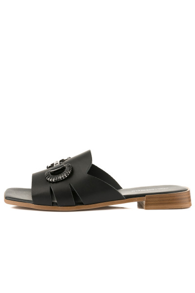 PANTOFLE KARL LAGERFELD PETALO BROOCH SLIDE - Fotografie č. 5