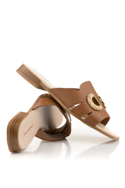 PANTOFLE KARL LAGERFELD PETALO BROOCH SLIDE - Fotografie č. 1