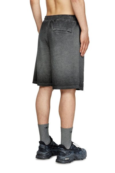TEPLÁKOVÉ ŠORTKY DIESEL P-CROWDE SHORTS - Fotografia č. 3