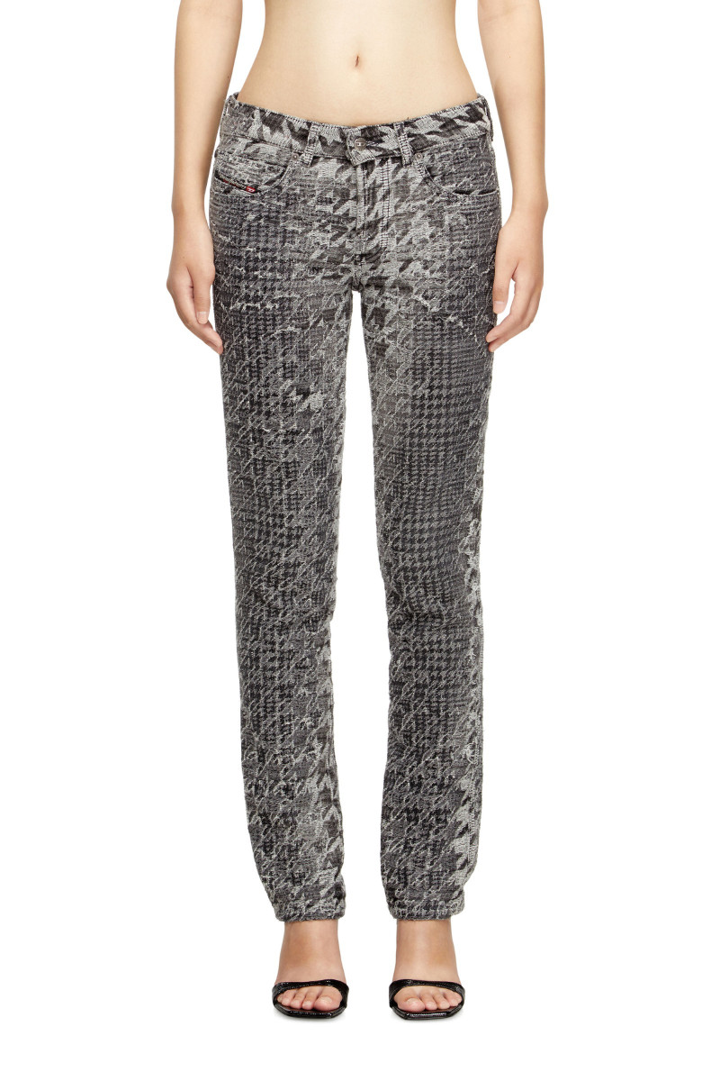 Džínsy Diesel 1992 D-Jiann-Fsh1 Trousers Black
