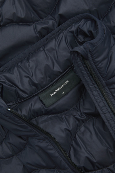 BUNDA PEAK PERFORMANCE M HELIUM DOWN JACKET - Fotografie č. 4