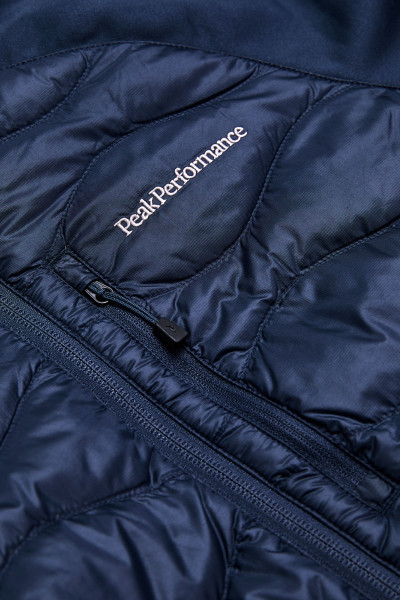 BUNDA PEAK PERFORMANCE W HELIUM DOWN HYBRID JACK - Fotografie č. 4