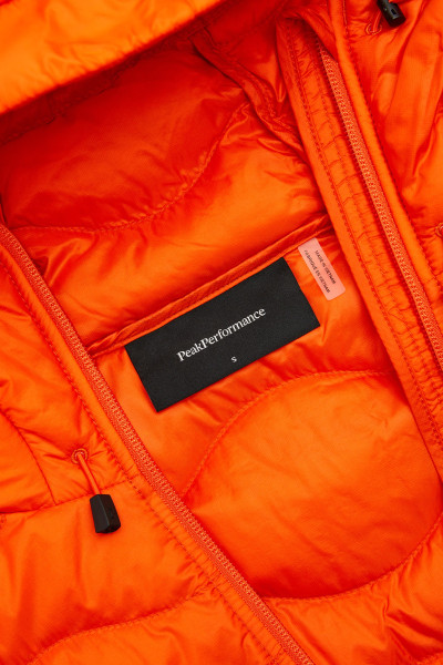 BUNDA PEAK PERFORMANCE W HELIUM DOWN HOOD JACKET - Fotografie č. 4