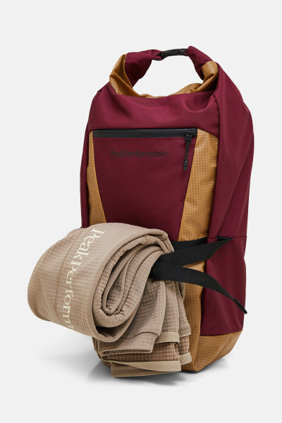 BACKPACK PEAK PERFORMANCE ROLL TOP BACKPACK - Fotografie č. 6