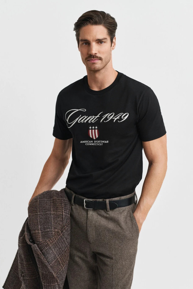 E-shop TRIČKO GANT GRAPHIC SS T-SHIRT BLACK