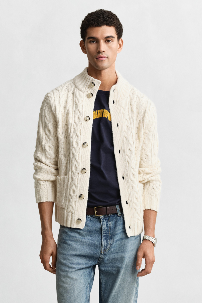 E-shop KARDIGÁN GANT CABLE CARDIGAN CREAM