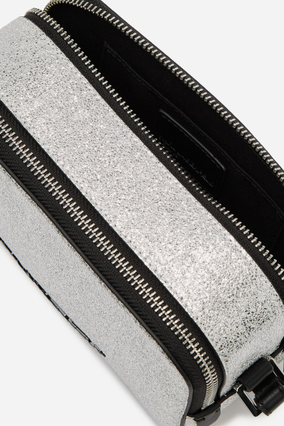 KABELKA KARL LAGERFELD JEANS KLJ METAL LOGO CMB SILVER - Fotografie č. 3