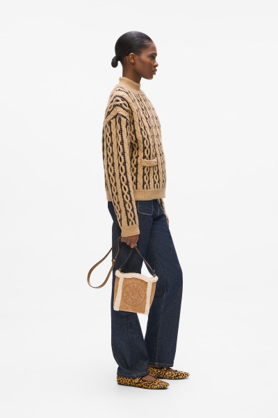 KABELKA KARL LAGERFELD K/CIRCLE SM BUCKET SHEARLING - Fotografie č. 2