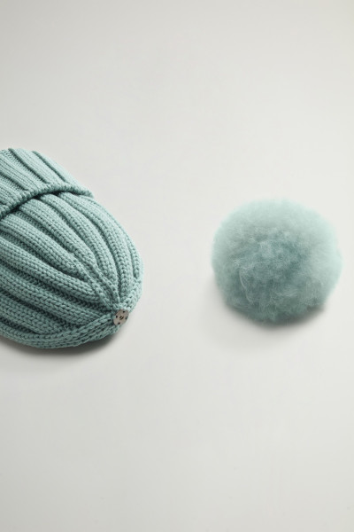 ČAPICA WOOLRICH BEANIE CASHMERE POM POM - Fotografia č. 4
