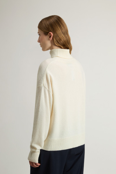GARBÓ WOOLRICH COMFORT WOOL CASH TURTLENECK - Kép 3