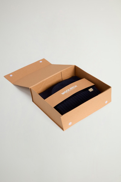 SET ČAPICA A ŠÁL WOOLRICH GIFT BOX - Fotografia č. 3