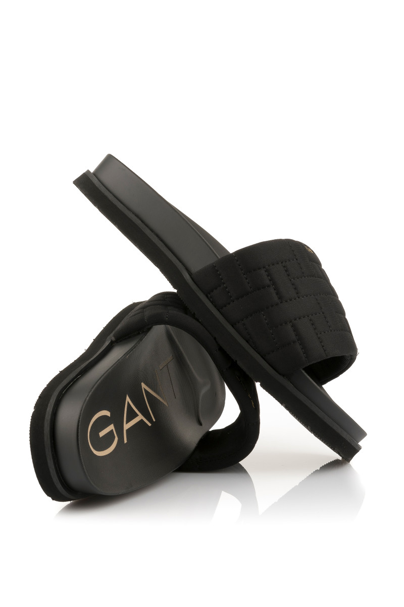 E-shop PANTOFLE GANT MARDALE BLACK