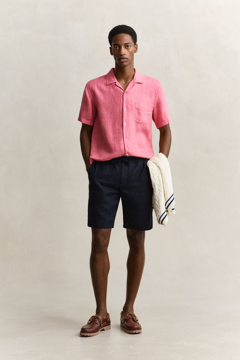 E-shop ŠORTKY GANT REG LINEN DS SHORTS EVENING BLUE