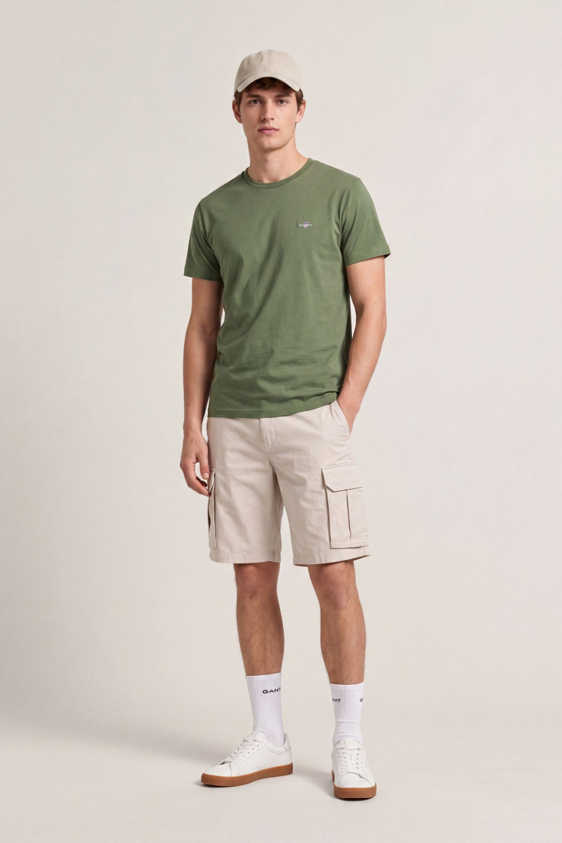 ŠORTKY GANT REG TWILL CARGO SHORTS SAND