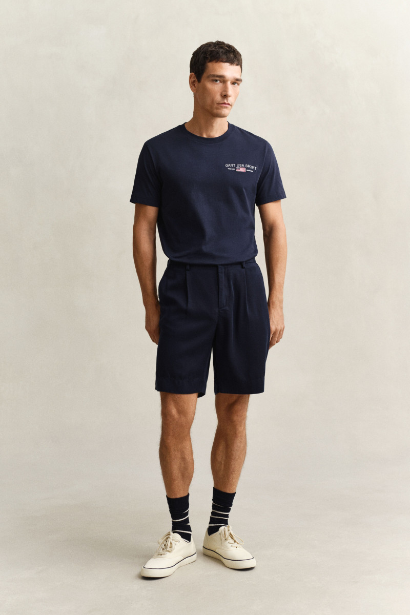 E-shop ŠORTKY GANT REG LYOCELL SHORTS EVENING BLUE