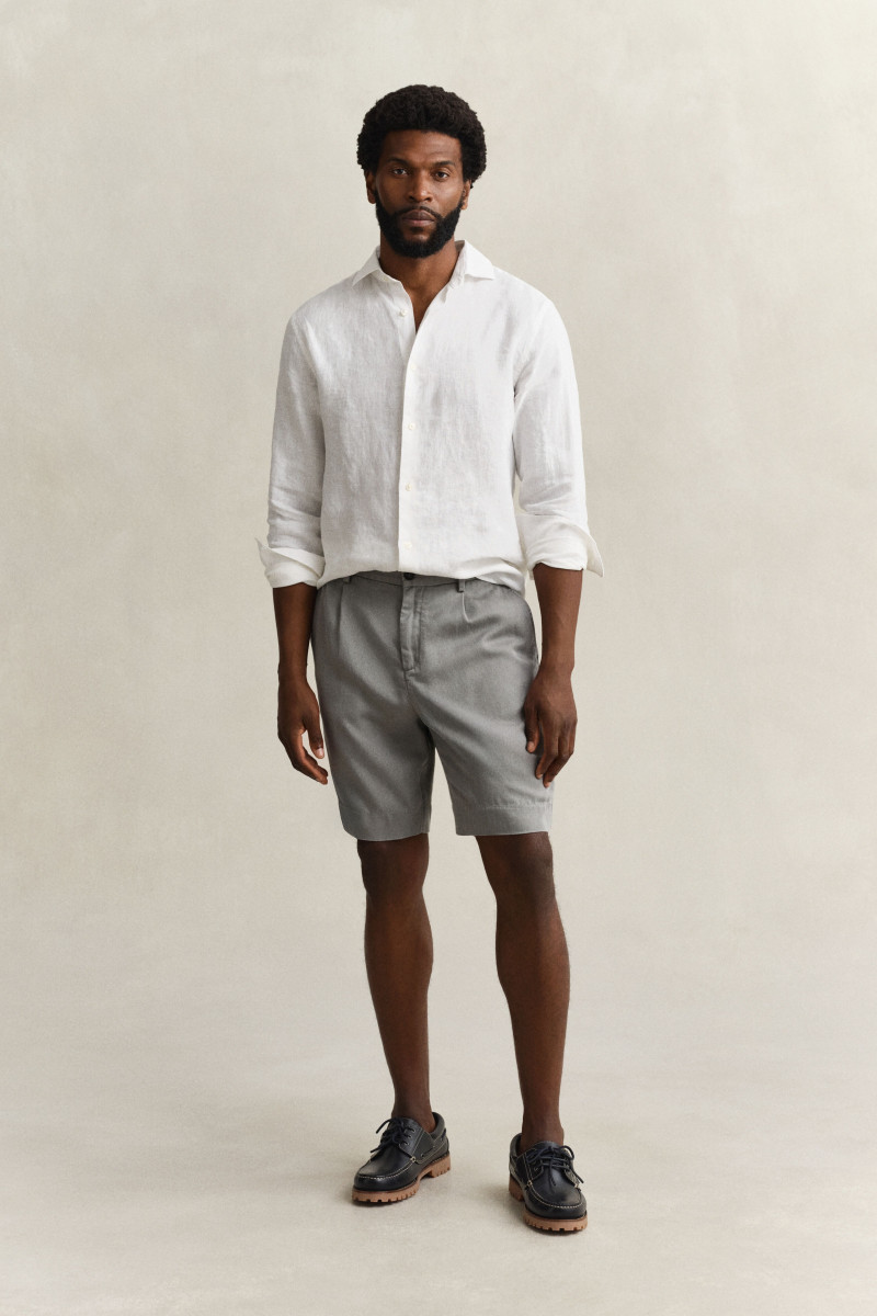 E-shop ŠORTKY GANT REG LYOCELL SHORTS LIGHT PUTTY