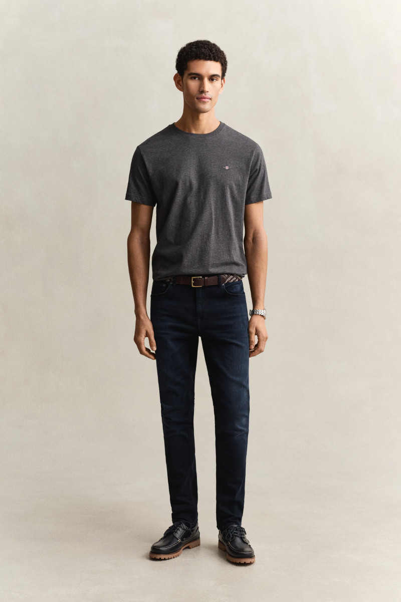 E-shop DŽÍNY GANT EXTRA SLIM ACTIVE RECOVER JEANS BLACK VINTAGE