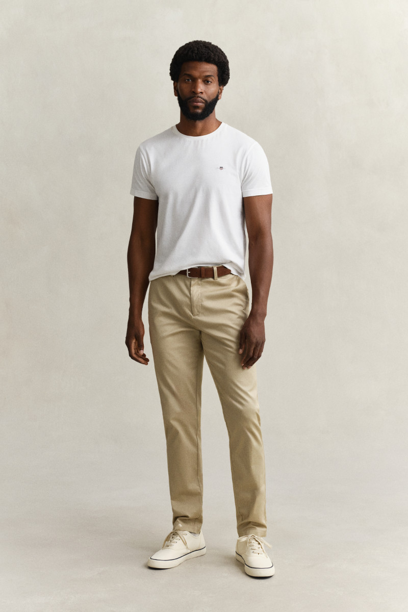 KALHOTY GANT SLIM SPORTS CHINOS OAT BEIGE