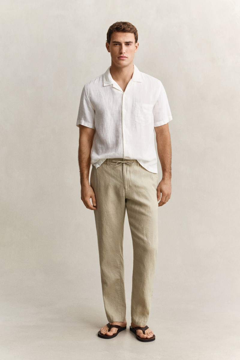 E-shop KALHOTY GANT REG LINEN DS PANTS OAT BEIGE