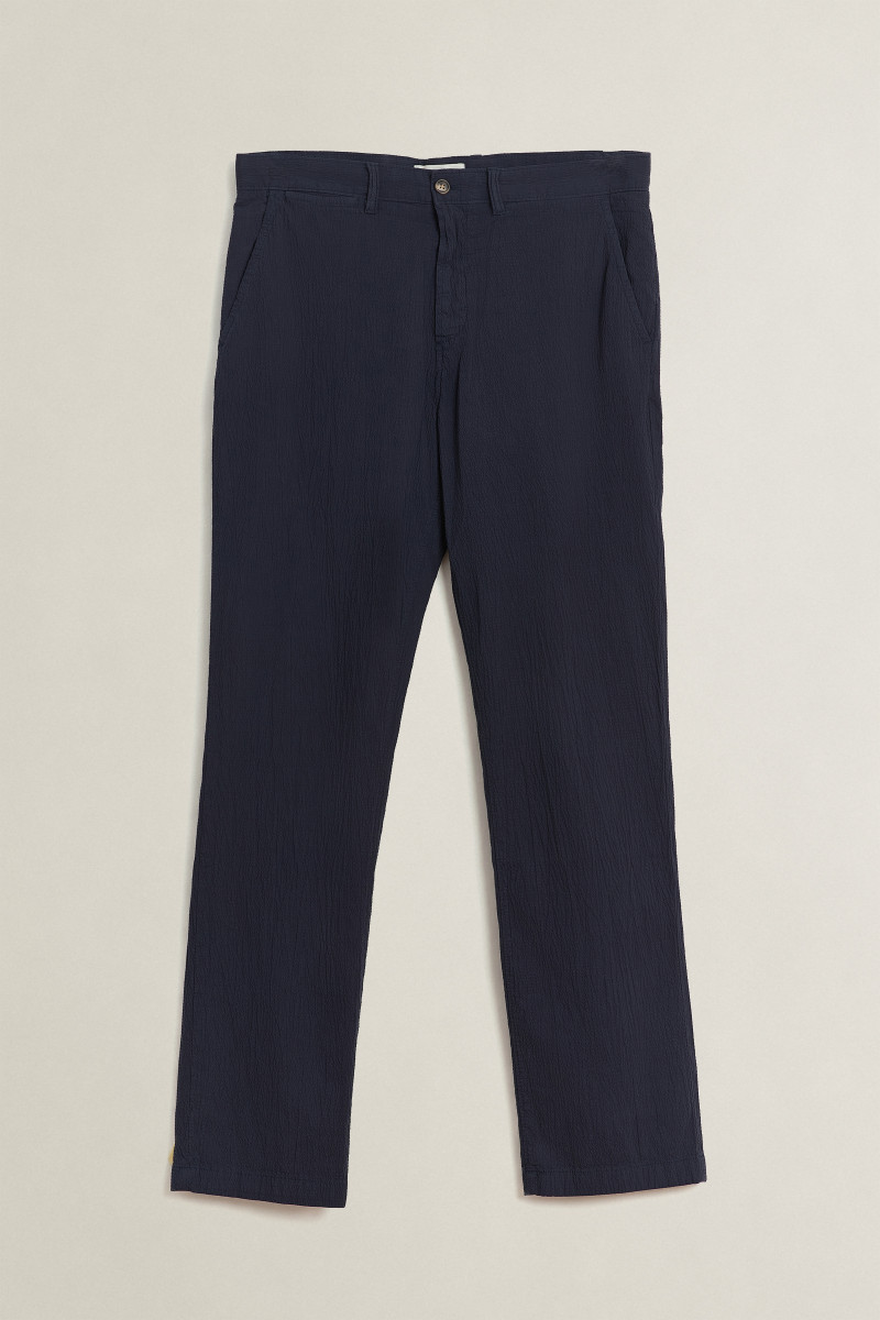E-shop KALHOTY GANT REG GMNT DYED SEERSUCKER PANTS EVENING BLUE