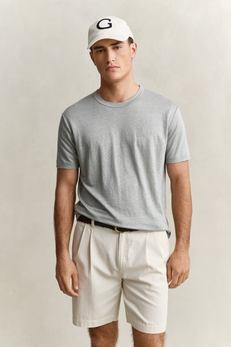 E-shop TRIČKO GANT LINEN SS T-SHIRT CERAMIC GREY
