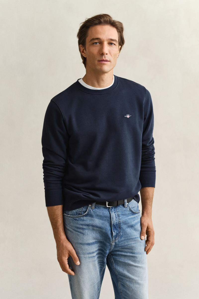 E-shop MIKINA GANT REG SHIELD C-NECK SWEAT EVENING BLUE