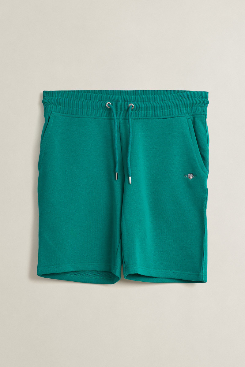 E-shop TEPLÁKOVÉ ŠORTKY GANT REG SHIELD SWEAT SHORTS BOTANICAL HUE