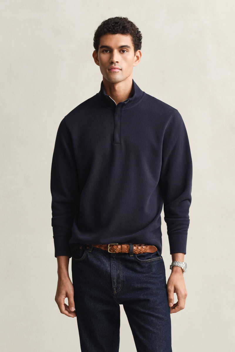 E-shop MIKINA GANT LIGHT SACKER HALF ZIP EVENING BLUE