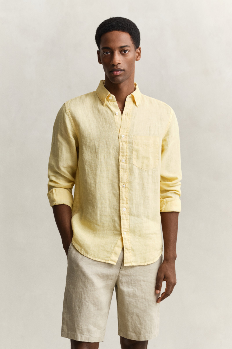 E-shop KOŠILE GANT REG GMNT DYED LINEN SHIRT DUSTY LIGHT YELLOW