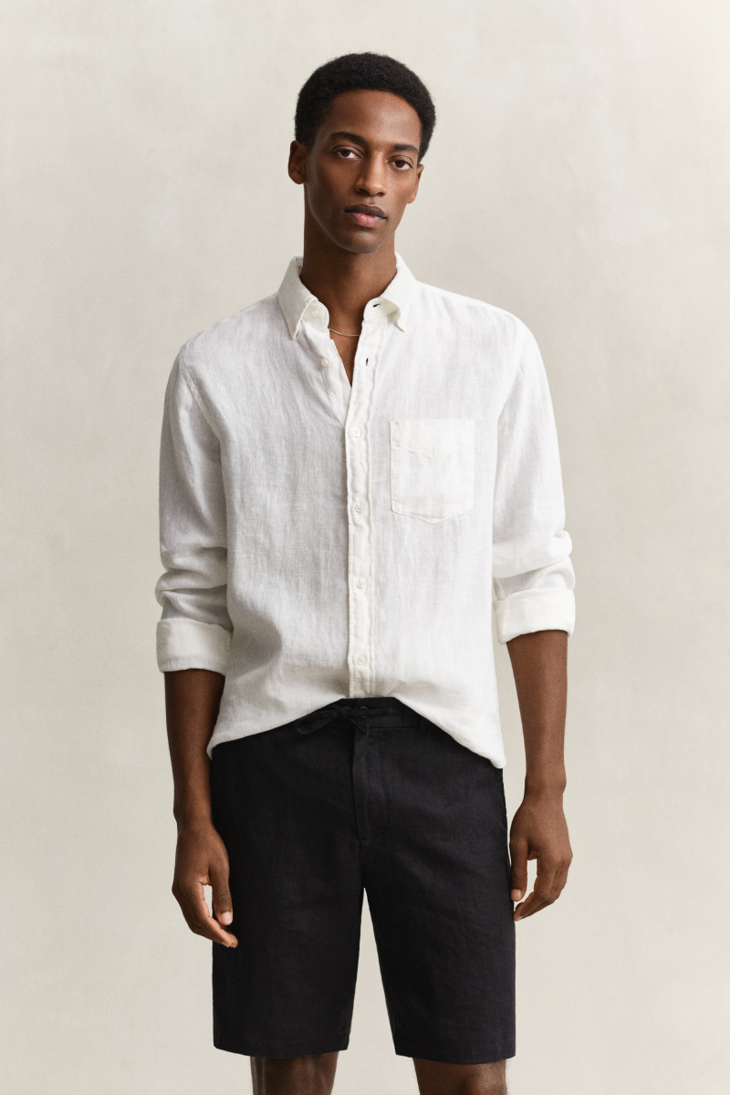 E-shop KOŠILE GANT REG GMNT DYED LINEN SHIRT WHITE