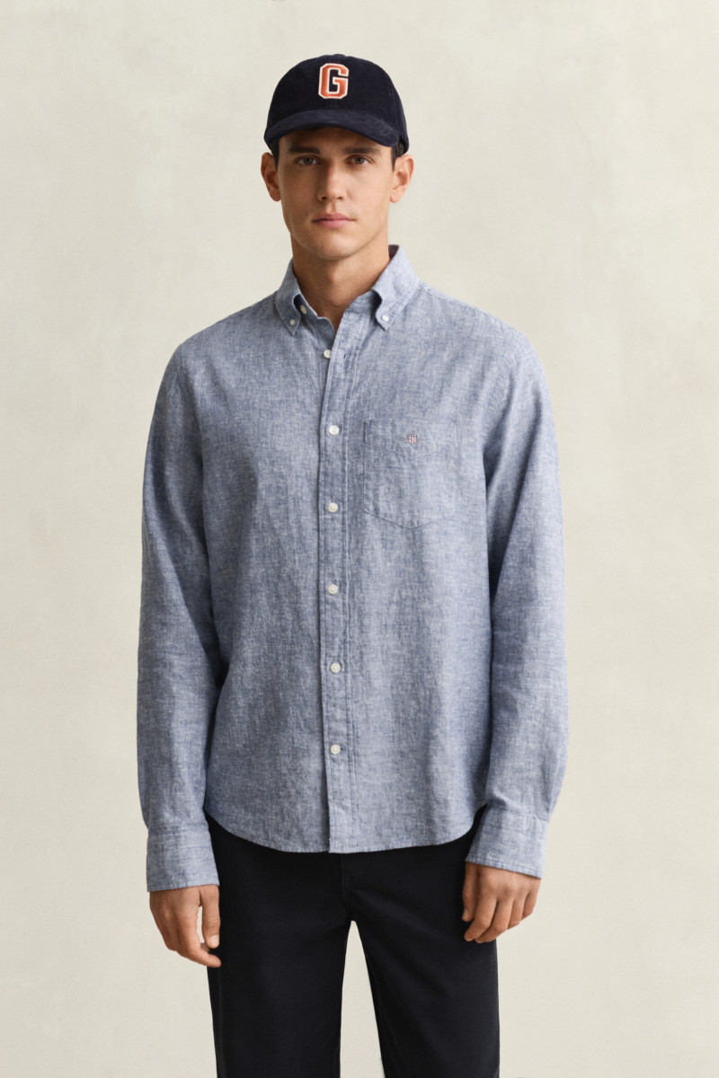 E-shop KOŠILE GANT REG COTTON LINEN SHIRT VINTAGE BLUE