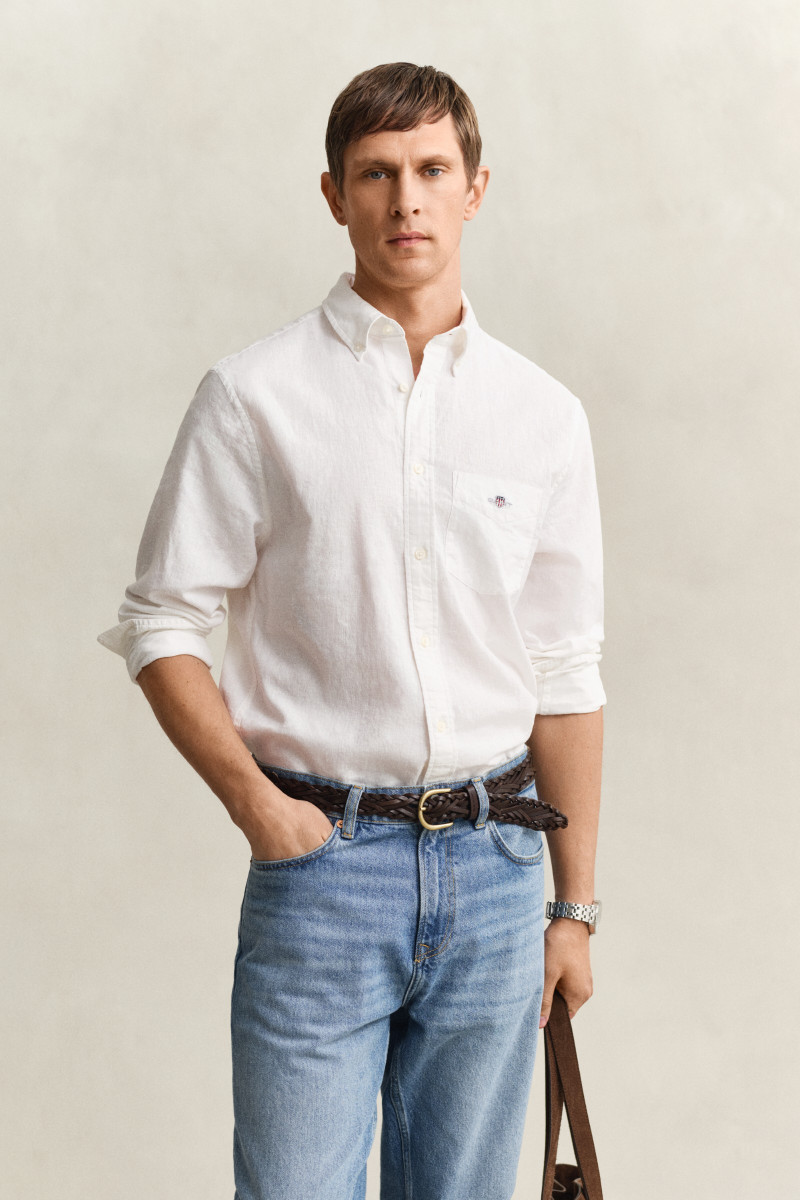 E-shop KOŠILE GANT REG COTTON LINEN SHIRT WHITE