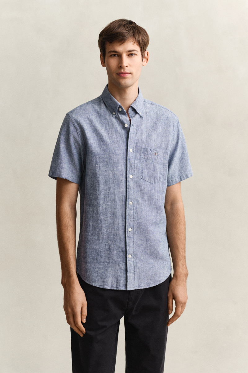 E-shop KOŠILE GANT REG COTTON LINEN SS SHIRT VINTAGE BLUE