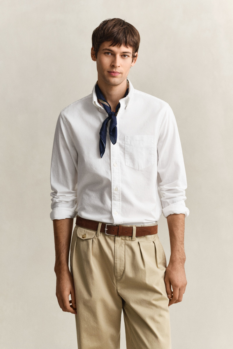 E-shop KOŠILE GANT REG CLASSIC OXFORD DOBBY SHIRT WHITE