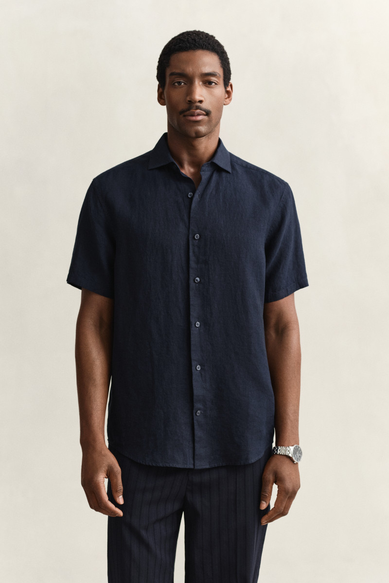 E-shop KOŠILE GANT REG LINEN SS SHIRT EVENING BLUE
