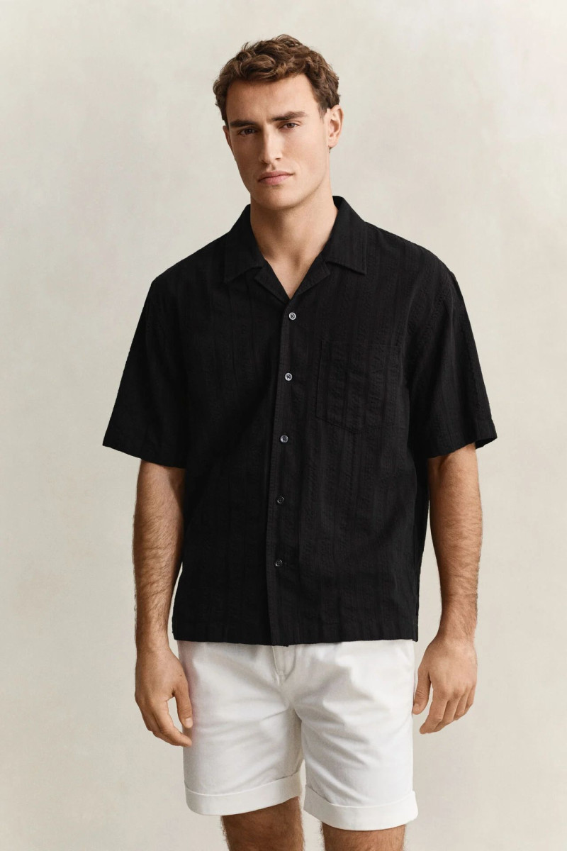 KOŠILE GANT REL DOBBY STRIPE CAMP COLLAR SHIRT BLACK