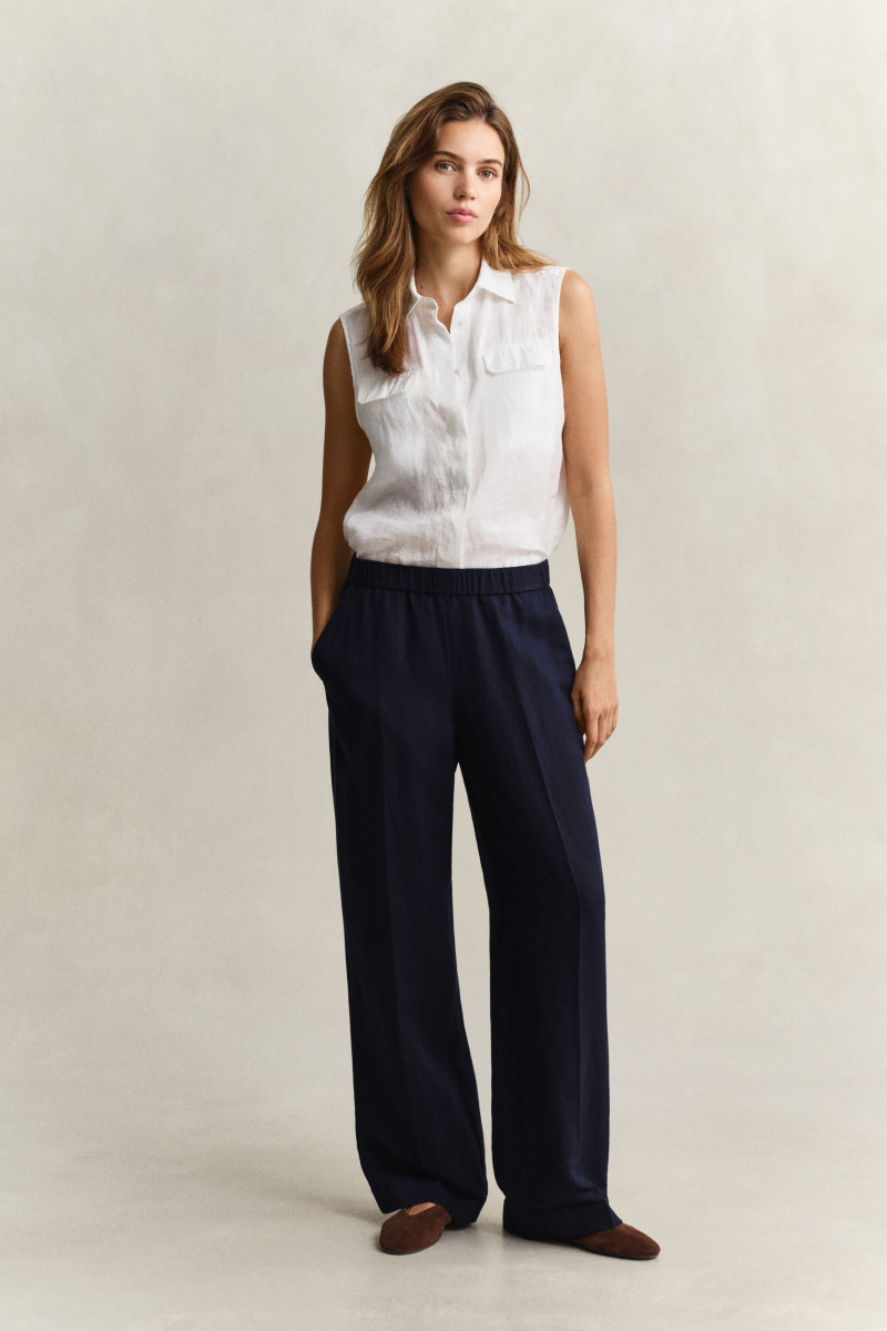 E-shop KALHOTY GANT LINEN BLEND PULL ON PANTS EVENING BLUE